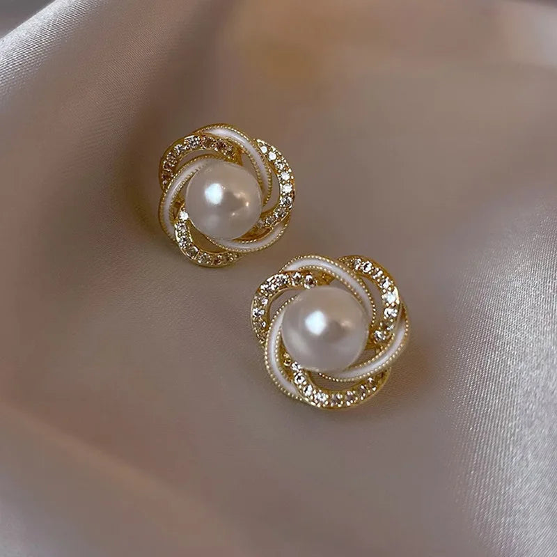 Lumelle Pearl Bloom Earrings