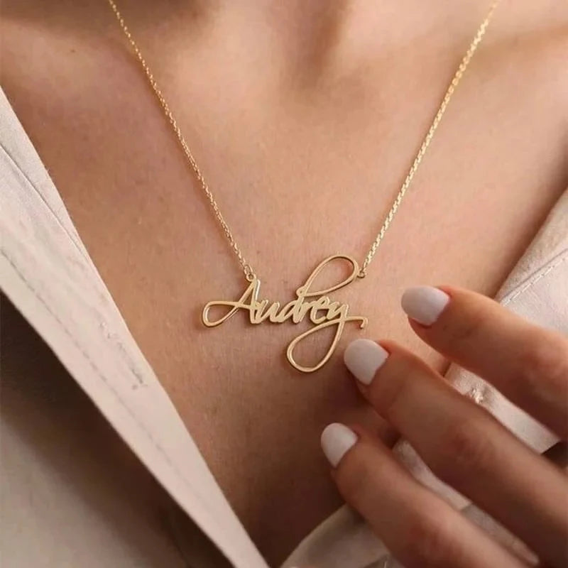 Lumelle Signature Name Necklace